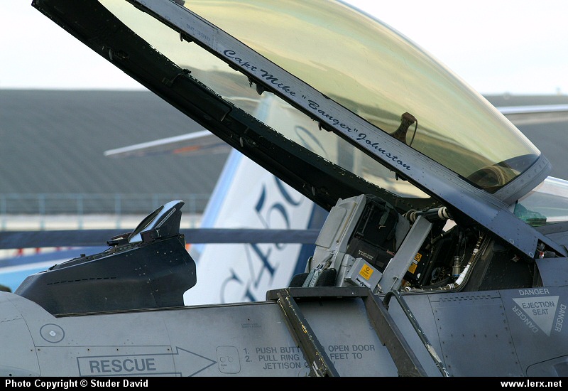 130 F-16.jpg